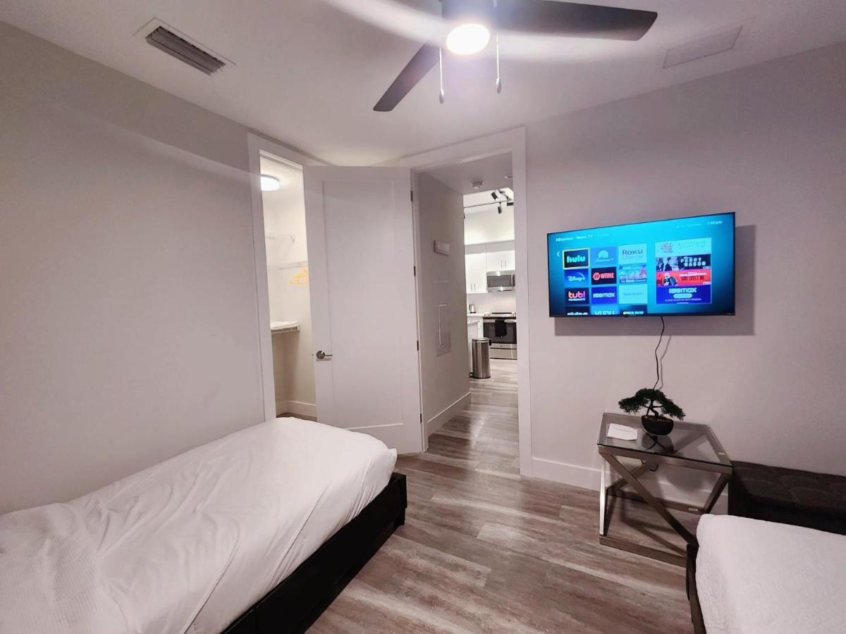 Lux Property Great For 1 To 8 Guests-Family Trip ,5Beds 2Rooms Staycation With Gym And Ev, Proximity To Downtown And Beaches Γουεστ Παλμ Μπιτς Εξωτερικό φωτογραφία